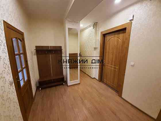 Оренда Квартира 3-кімнатна, 9/11 поверх на Кловский спуск Киев