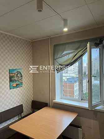 Продаж Квартира 2-кімнатна, 8/10 поверх на вул. Червоної Калини Київ