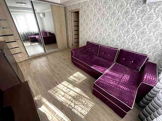 Оренда Квартира 2-кімнатна, 1/5 поверх на вул. Івана Микитенко, 25 Kiev