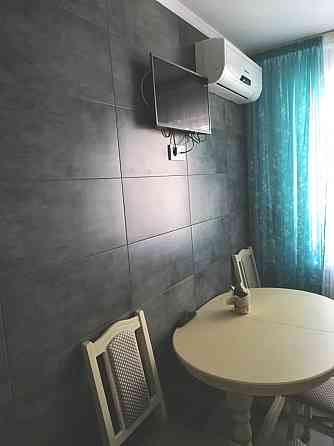 Оренда Квартира 3-кімнатна, 12/12 поверх на вул. Малишка, 3 Київ