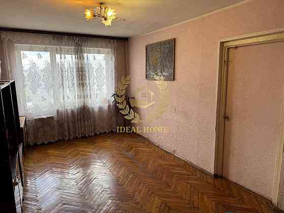 Продаж 3-кімнатної квартири біля метро Чернігівська Київ