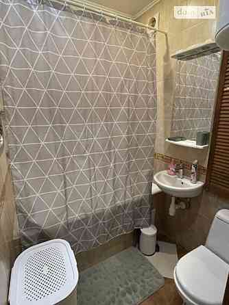 Оренда Квартира 2-кімнатна, 1/5 поверх на ул. Никольско-Ботаническая Киев