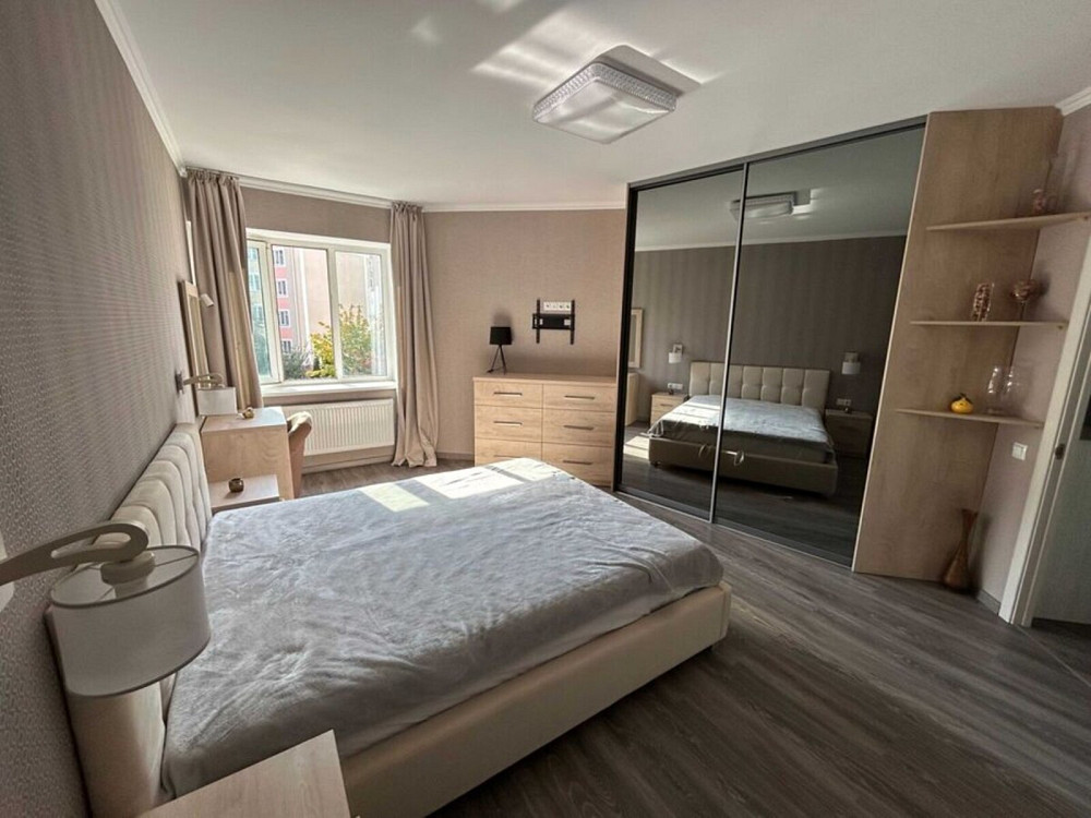 Продаж Квартира 3-кімнатна, 2/5 поверх  - фото 2