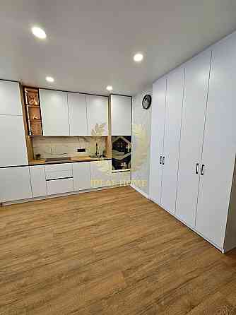 Продаж Квартира 1-кімнатна, 17/20 поверх на Александра Олеся ул., 27А Kiev