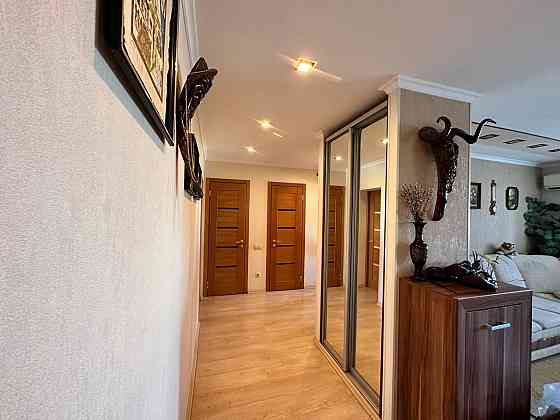 Продам 3-х комнатную квартиру на Канатной Одеса