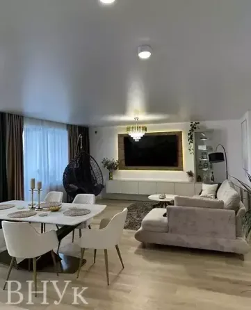 Продаж Квартира 3-кімнатна, 8/10 поверх на вул. Пирогова Тернопіль