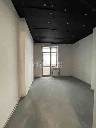 Продаж Квартира 4-кімнатна, 4/25 поверх на вул. Науки Kharkiv