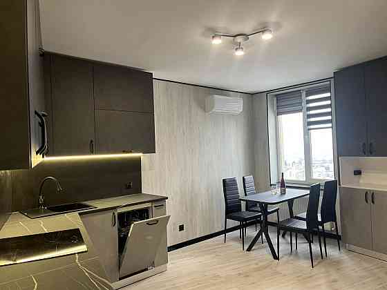 Продаж Квартира 2-кімнатна, 14/14 поверх на вул. Незалежності Житомир