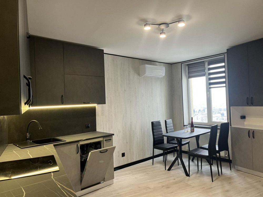 Продаж Квартира 2-кімнатна, 14/14 поверх на вул. Незалежності Житомир - фото 2