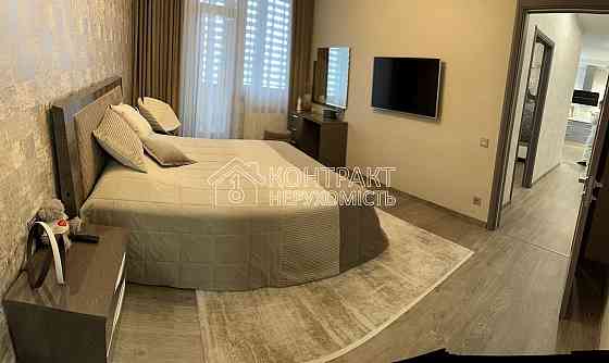 Продаж Квартира 3-кімнатна, 14/16 поверх на вул. Професорська Kharkiv