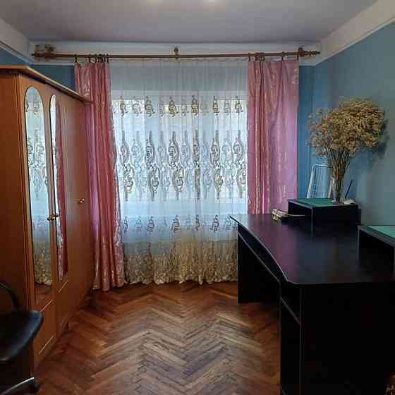 Оренда Квартира 1-кімнатна, 1/5 поверх на Павла Вірського, 5 Київ