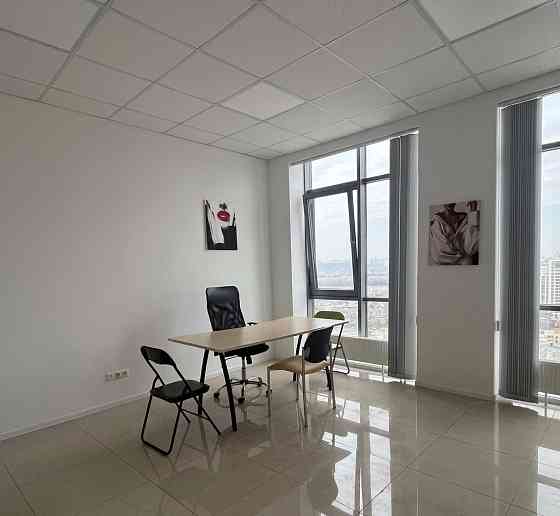 Оренда офісне приміщення на улица Трускавецкая, д.8 приміщень - 2, поверх - 20/24 Київ