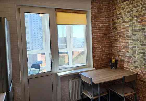 Оренда Квартира 1-кімнатна, 14/25 поверх на вул. Софії Русової, 7 Киев