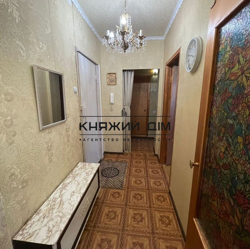 Продаж 2-кімнатної роздільної квартири наТроєщині. № 21145730 Київ - фото 2