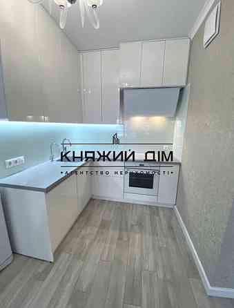 Продаж Квартира 1-кімнатна, 20/25 поверх на Заречная ул. Київ