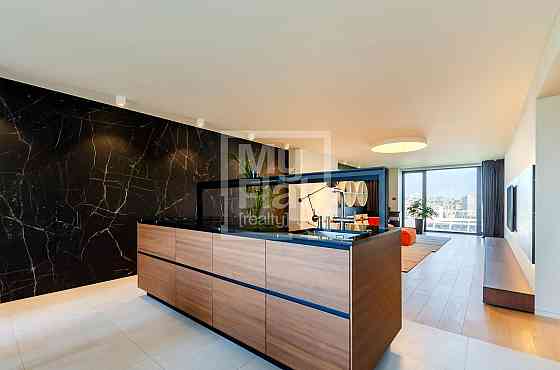 Продаж Квартира 3-кімнатна, 13/24 поверх на вул. Димитрова Киев