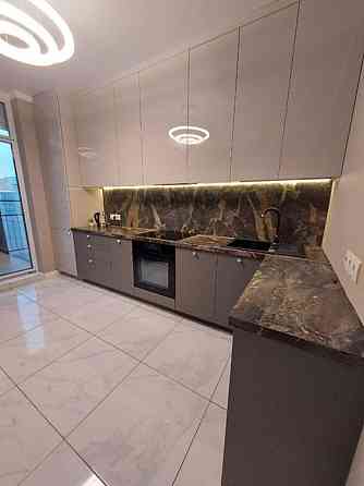 Продаж Квартира 3-кімнатна, 7/9 поверх на Регенераторна, 4 Киев