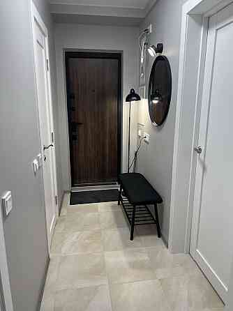 Продаж Квартира 3-кімнатна, 1/5 поверх на Парково-Сирецька вул., д. 10 Київ