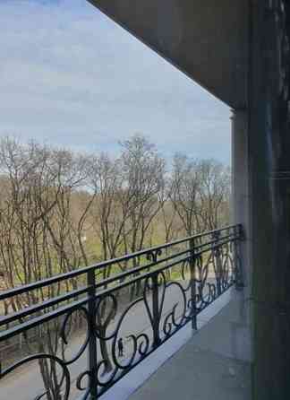 Продаж Квартира 2-кімнатна, 5/8 поверх на Дача Ковалевского, 91 Одеса