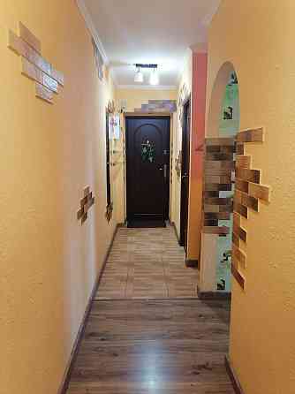 Оренда Квартира 3-кімнатна, 5/5 поверх на вул. Кн.Острозького Рівне