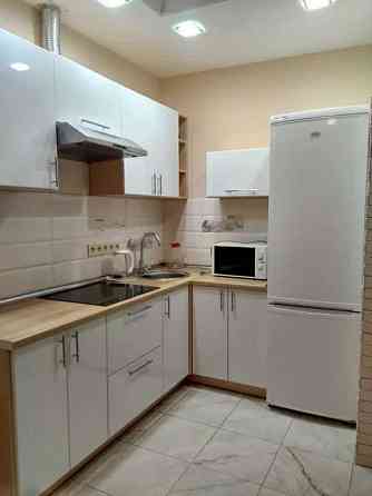 Оренда Квартира 1-кімнатна, 19/21 поверх на пр. Правды, 45 Київ