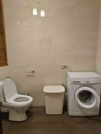 Оренда Квартира 2-кімнатна, 23/25 поверх на ул. Урловская, 30 Київ