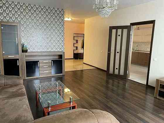 Оренда Квартира 2-кімнатна, 15/28 поверх на ул. Срибнокильская, 1 Kiev