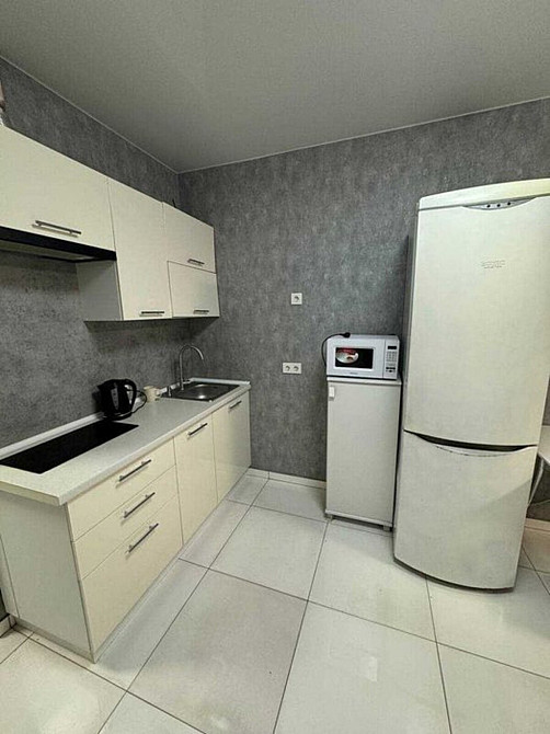 Оренда Квартира 1-кімнатна, 7/7 поверх на Харьківське шосе, 19 б Київ - фото 1