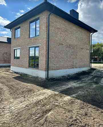 Продаж 2 поверхового будинку з ділянкою на 5 соток, 120 кв. м, Петриків 