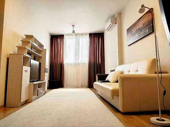 Оренда Квартира 2-кімнатна, 9/20 поверх на ул. Сикорского Киев