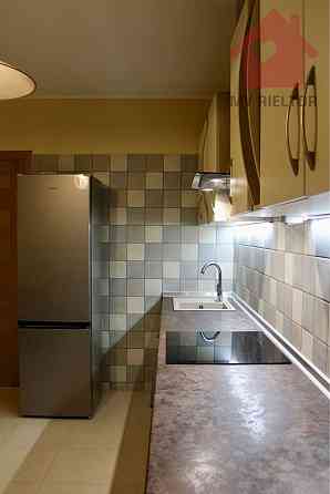 Продаж трикімнатної квартири пл.Гренджі-Донського Uzhhorod