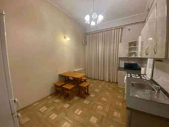 Оренда Квартира 1-кімнатна, 5/6 поверх на ул. Жилянская Київ