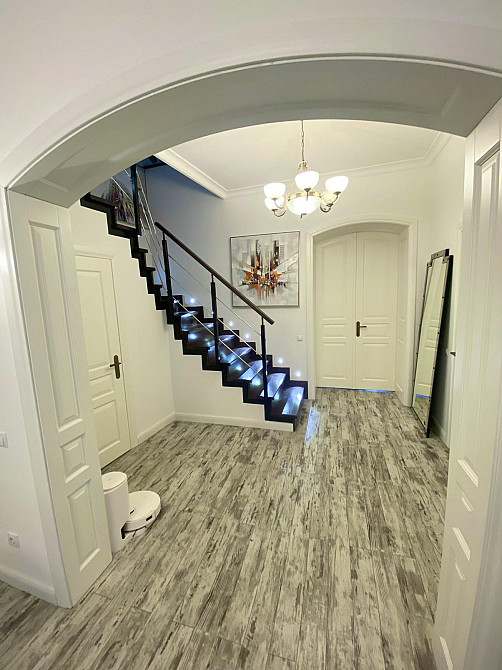 Продаж Квартира 6-кімнатна, 3/4 поверх на вул. Мосяжна Львів - фото 17