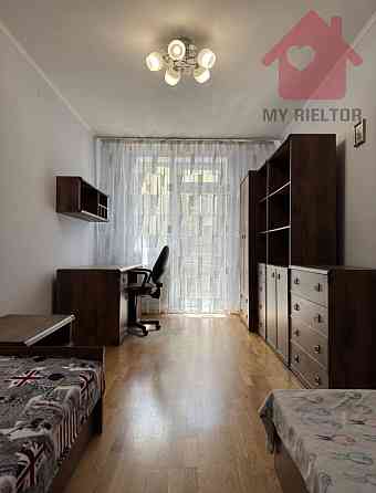 Оренда Квартира 3-кімнатна, 2/4 поверх на Шевченка пров. Ужгород