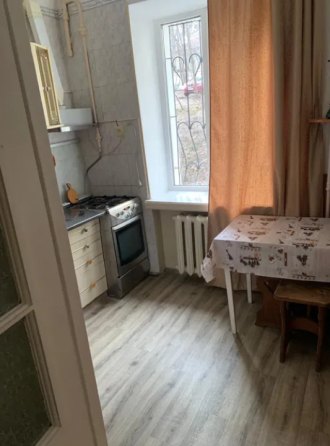 Оренда Квартира 2-кімнатна, 1/5 поверх на Єреванська, 25 Kiev