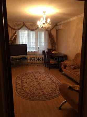 Оренда Квартира 5-кімнатна, 1/9 поверх на Декабристов ул./Братства Тарасовцев ул. Київ