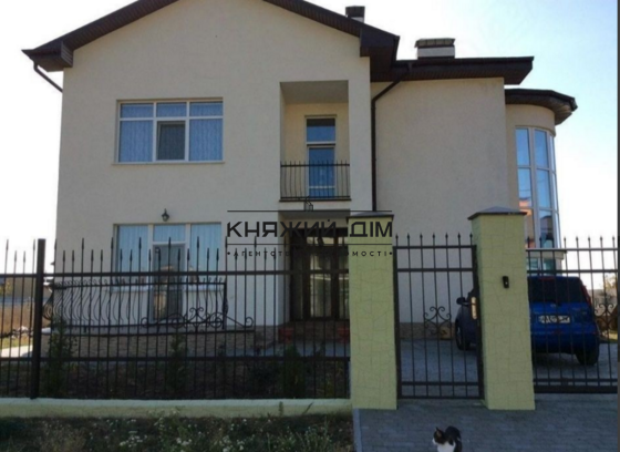 Загородный комфортабельный дом 233 м2 с ремонтом, полностью меблированная с бытовой техникой в #8203;#8203;20 минутах от Киева, в закрытом коттеджном  Березівка