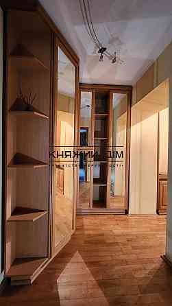 Продаж 2-кімнатної квартири в центрі. № 21146726 Київ