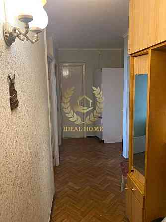 Продаж Квартира 3-кімнатна на Януша Корчака ул., 64 Киев