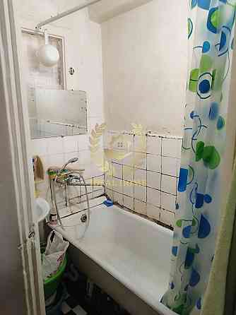 Продаж Квартира 2-кімнатна, 8/9 поверх на Воскресенский пр., 25 Kiev