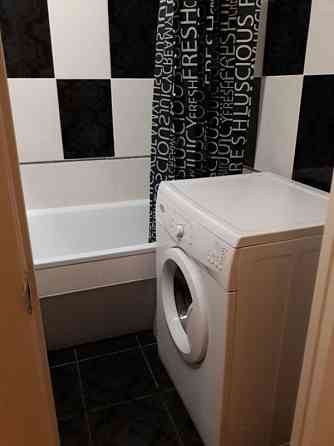 Оренда Квартира 1-кімнатна, 8/9 поверх на вул. Бориса Гмирі, 15а Київ