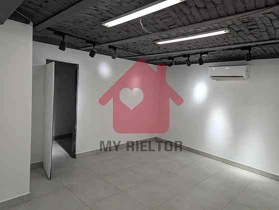 Оренда приміщення вільного призначення на Корятовича пл. поверх - 1 Uzhhorod