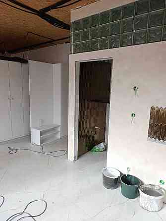 Продаж Квартира 4-кімнатна, 6/6 поверх на Велика Житомирська вул., д. 16 Київ