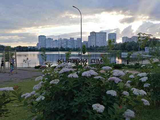 Оренда офісне приміщення на Ревуцкого ул. поверх - 10/25 Київ