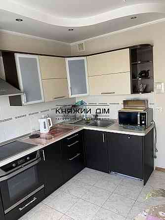 Оренда Квартира 2-кімнатна, 11/16 поверх на Радунская ул. Київ