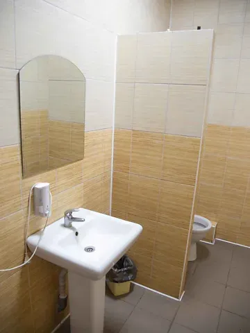 Продаж    Назарія Яремчука (Єршова) вулиця 11 Луцьк - фото 1