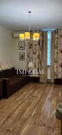 Оренда Квартира 1-кімнатна, 6/25 поверх на вул. Воскресенська Kiev