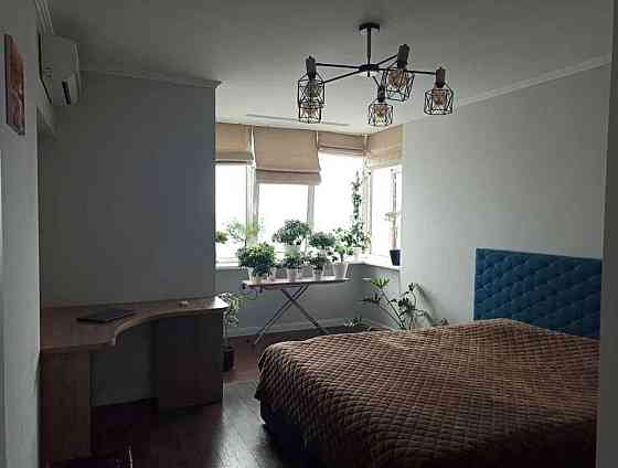 Оренда Квартира 1-кімнатна, 31/34 поверх на Ревуцкого ул., 9 Київ