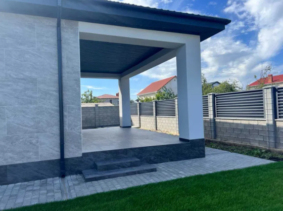 Продам сучасний, новий будинок в центрі Фонтанки (5 км від Одеси) Фонтанка