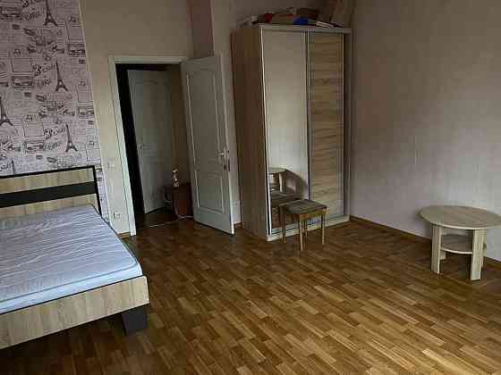 Оренда Квартира 3-кімнатна, 3/32 поверх на Ахматової, 13 Киев